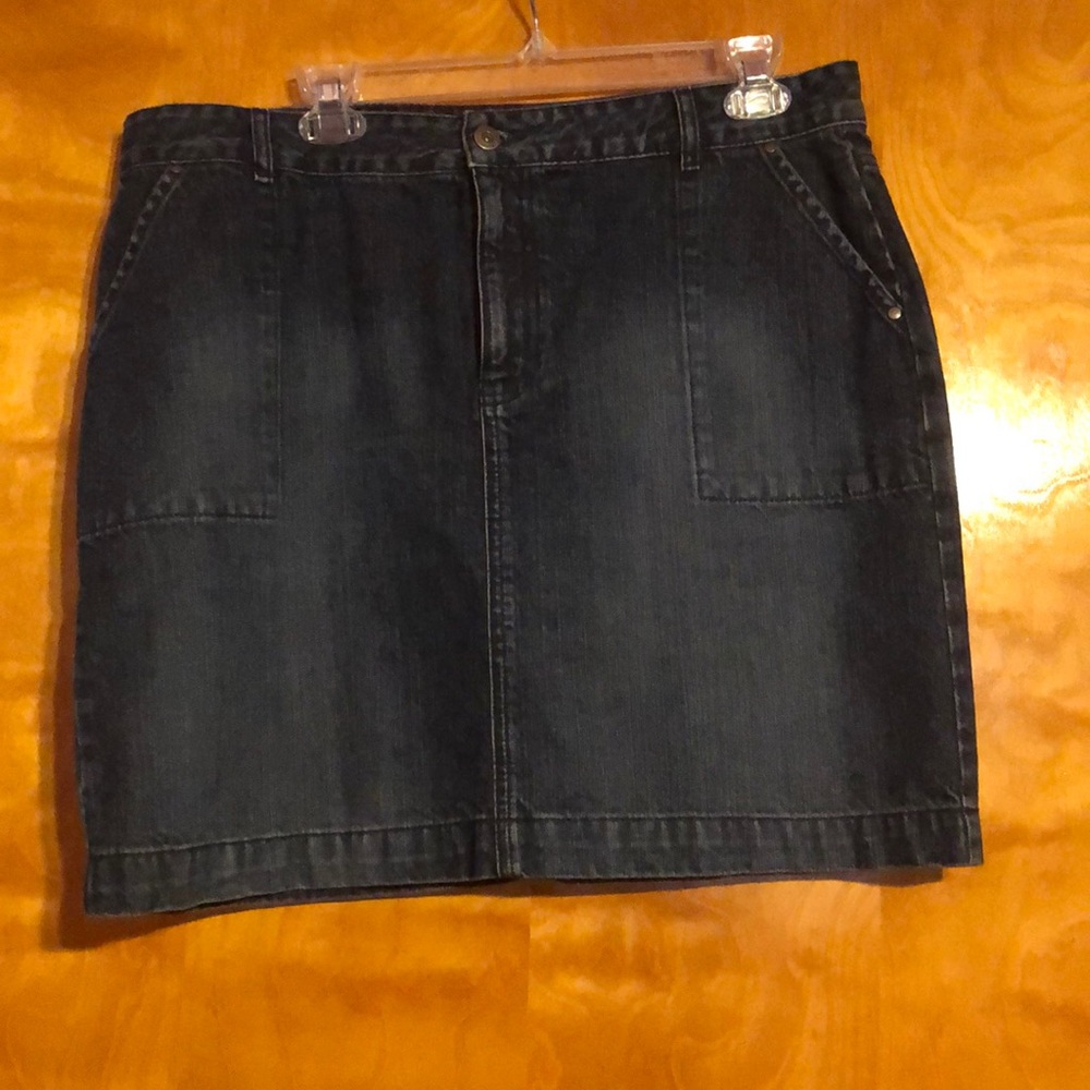 tommy hilfiger denim skirt size 12 dark wash